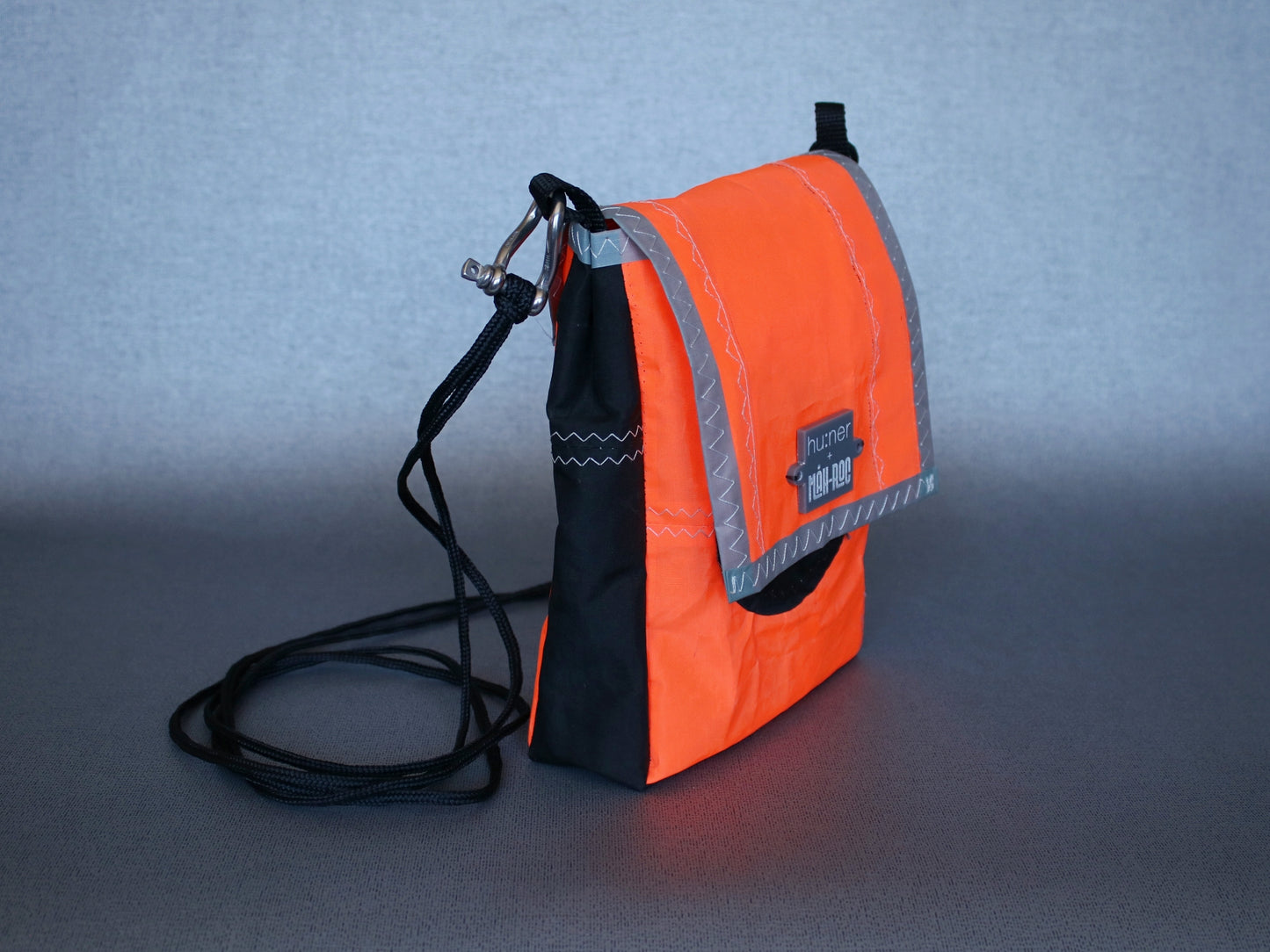Mini Omuz Çantası – Upcycled Kite Edition